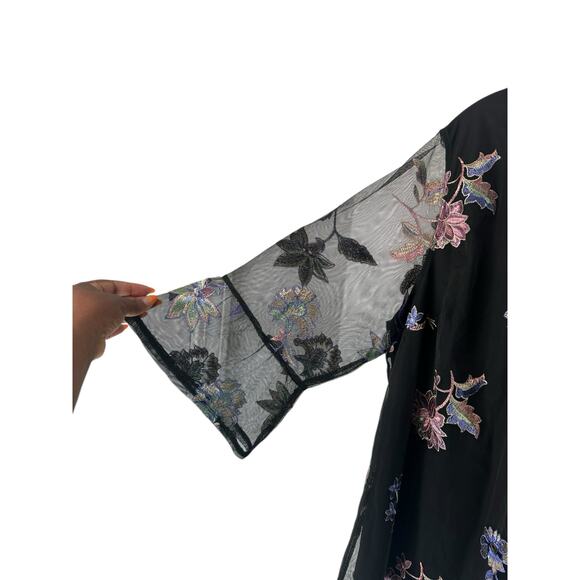 Catherines Blouse Black Plus Lace Floral Embroidered Whimsical Fairy Size 2X - Picture 3 of 11